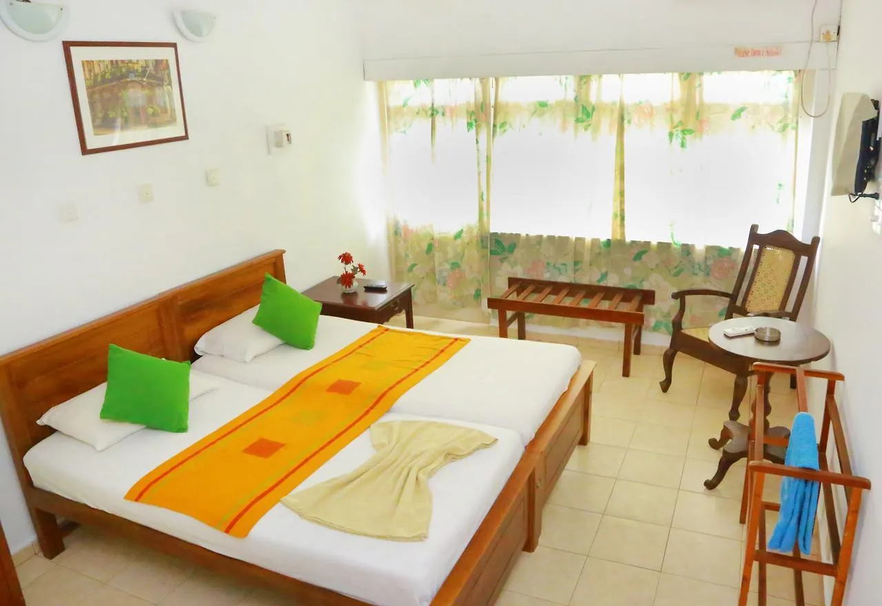 Ranveli Beach Resort Dehiwala-Mount Lavinia Sri Lanka